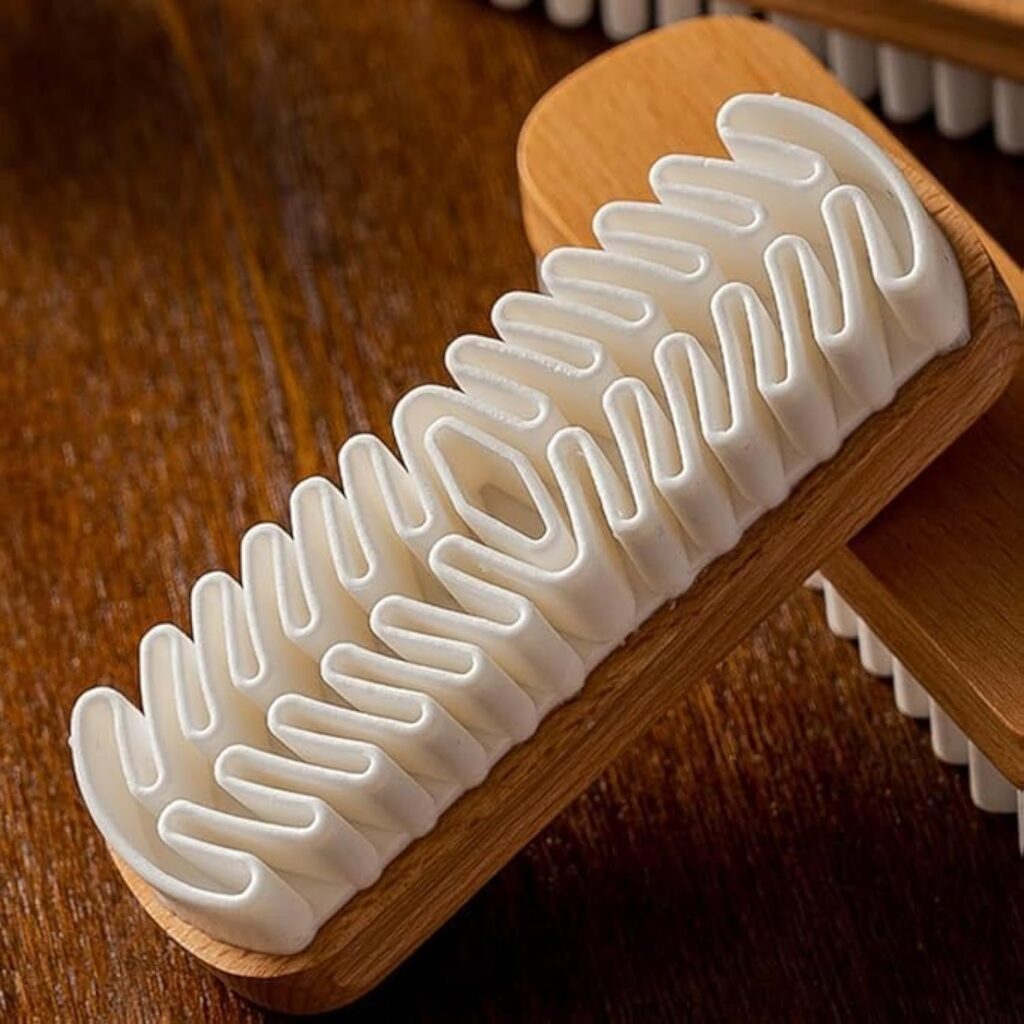 Crepe Suede Shoe Brush