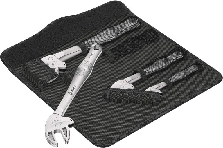 Self-setting spanner